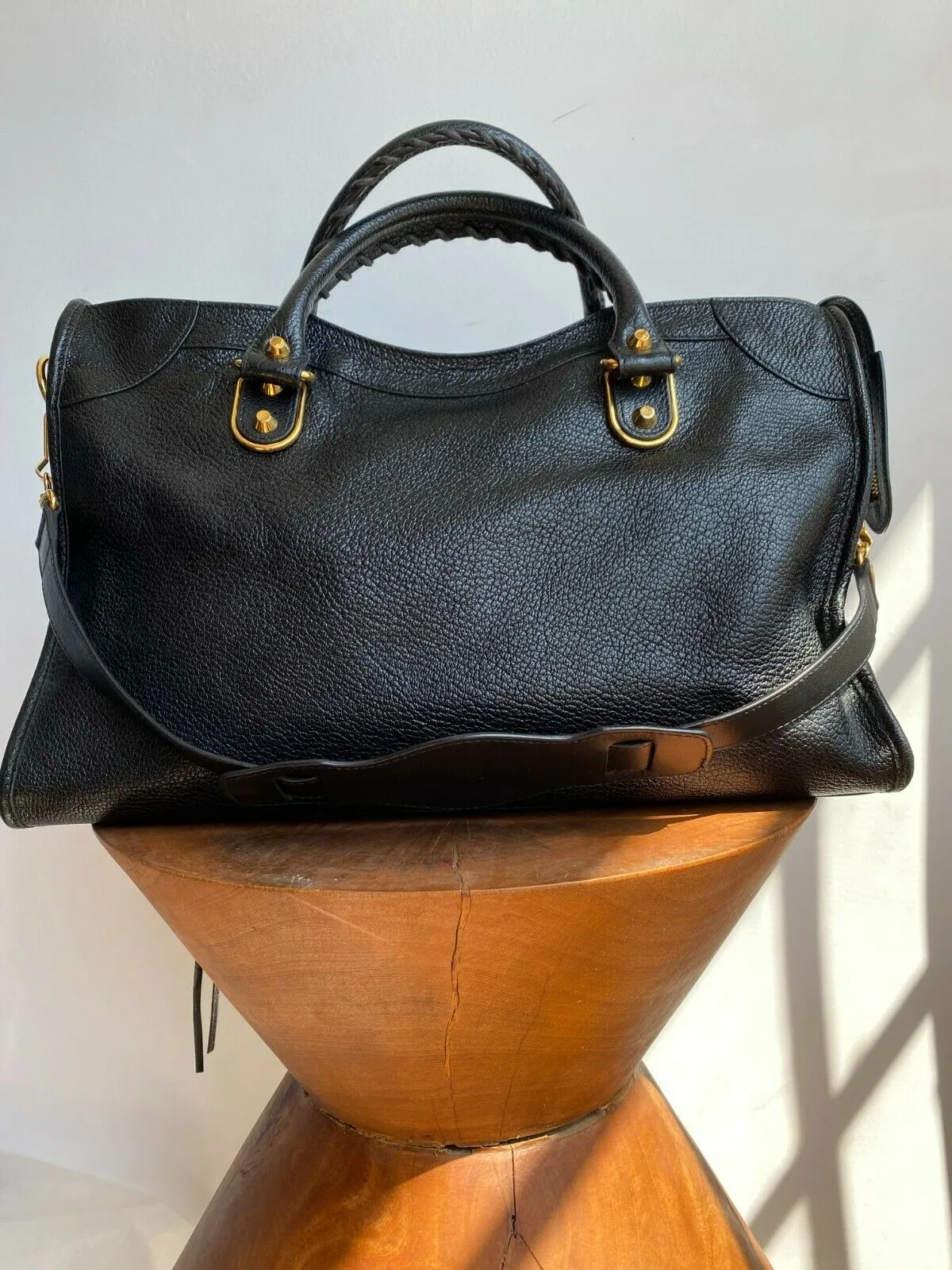 CLASSIC CITY MEDIUM BAG