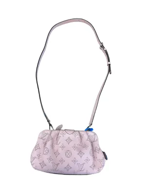 Crossbody Luxury Designer By Louis Vuitton, Size: Small