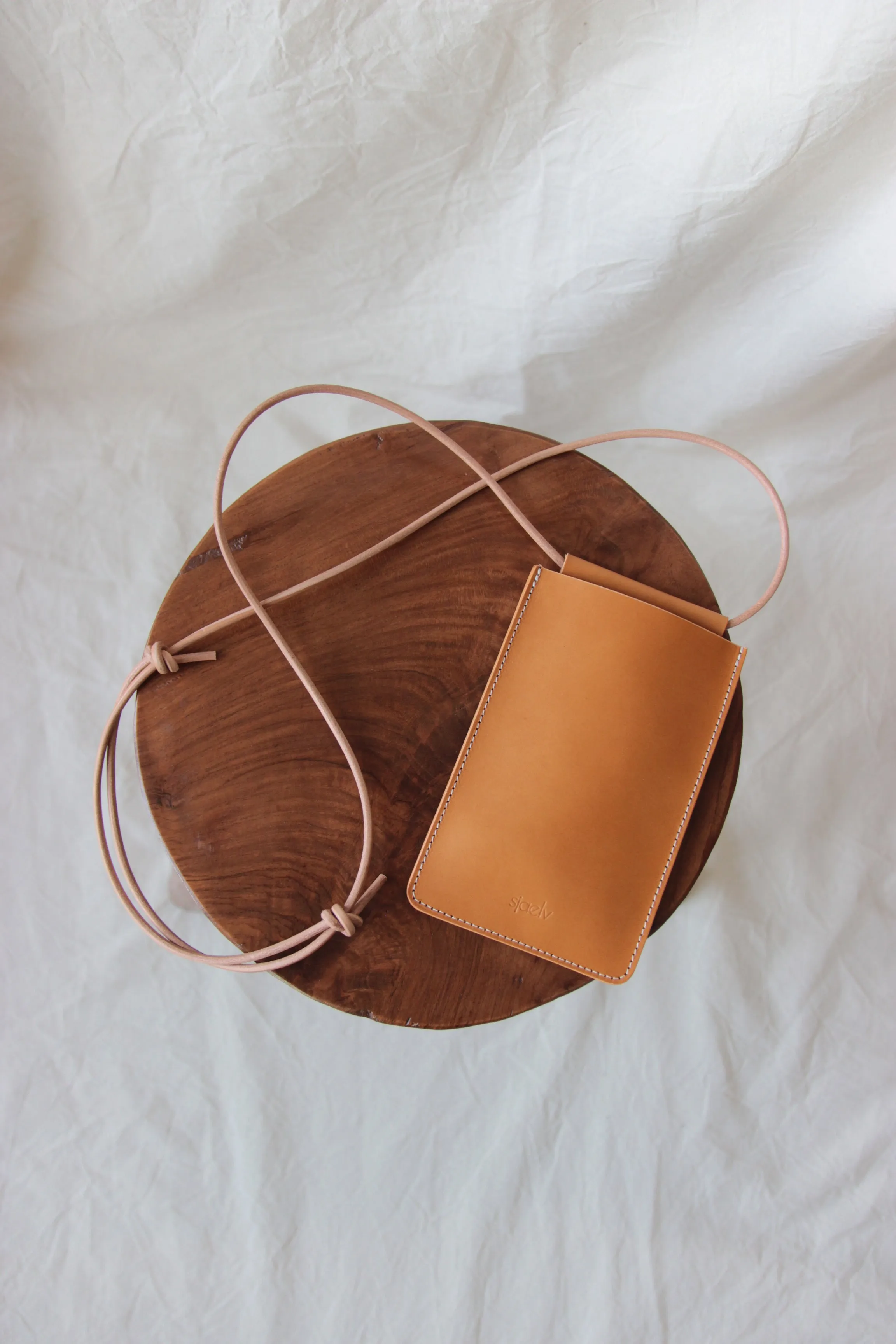 Leather phone sling natural