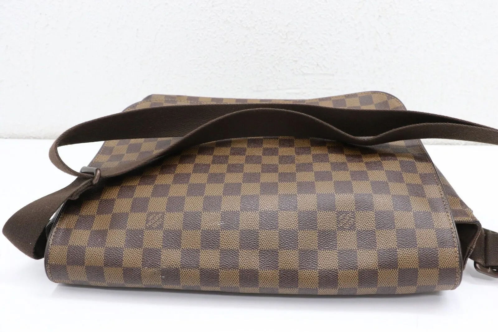 Louis Vuitton Damier Brooklyn GM Messenger Bag CA1172