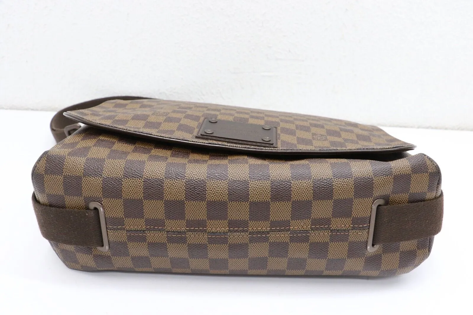 Louis Vuitton Damier Brooklyn GM Messenger Bag CA1172