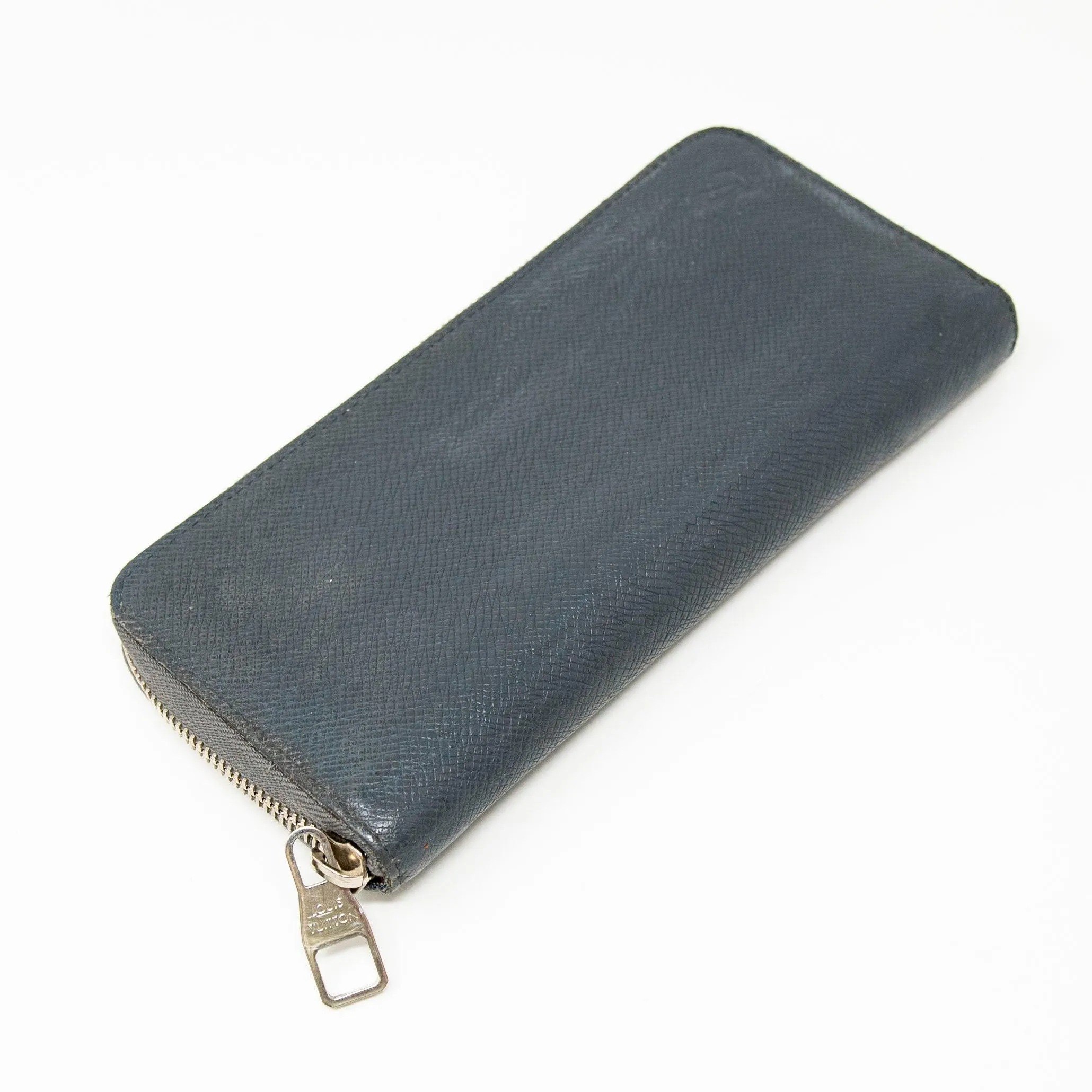 Louis Vuitton Grey Taiga Zippy Wallet