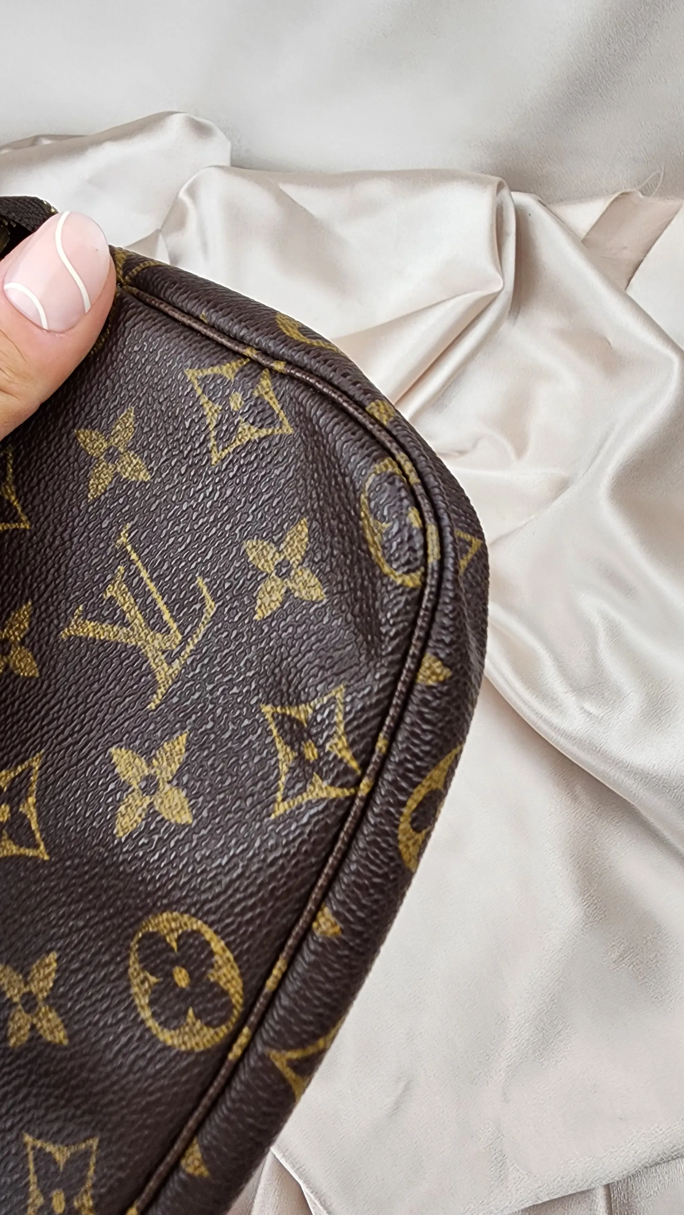 Louis Vuitton Monogram Mini  Bucket Pochette Accessoires Pouch - 1163