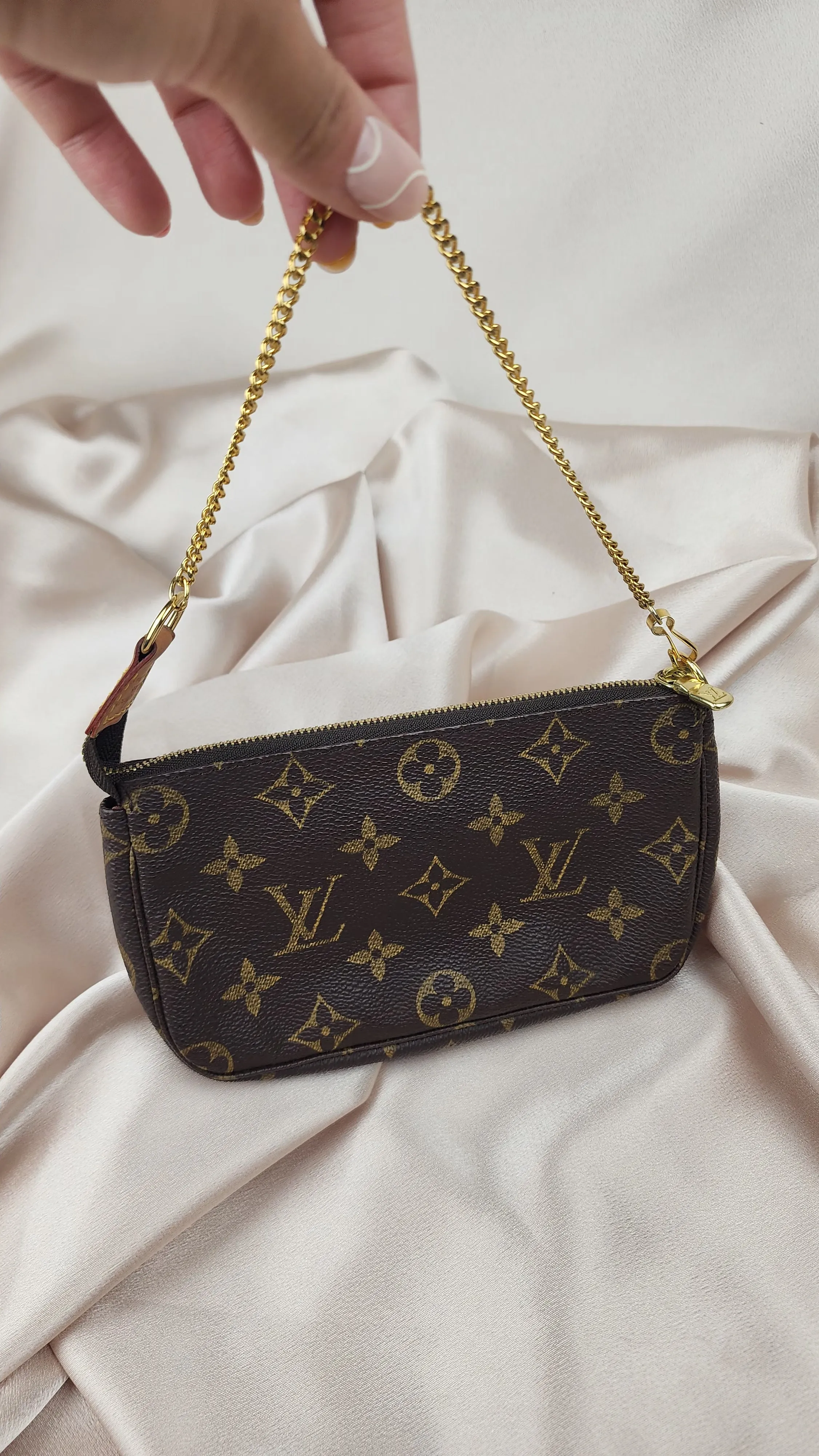 Louis Vuitton Monogram Mini  Bucket Pochette Accessoires Pouch - 1163