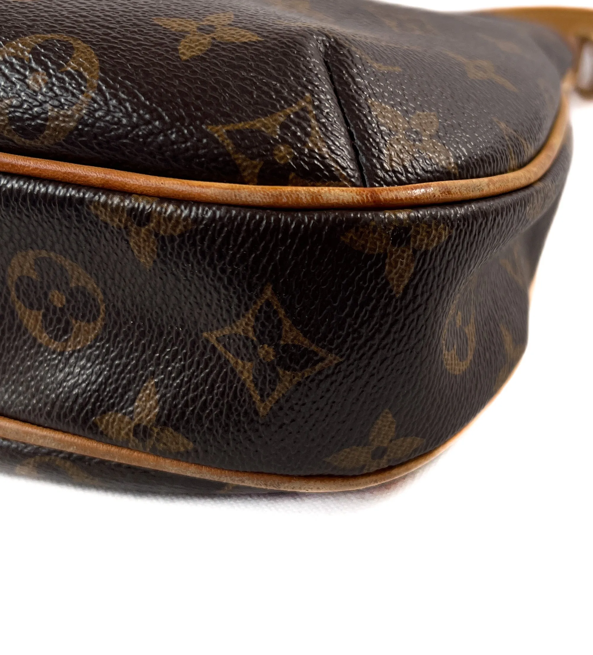 Louis Vuitton monogram Odeon MM CA1112