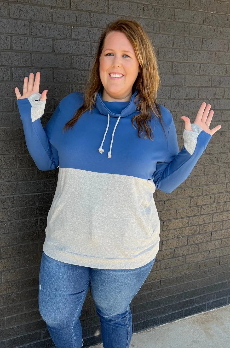 Nursing Sweatshirt Pullover - Colorblock Blue/Gray