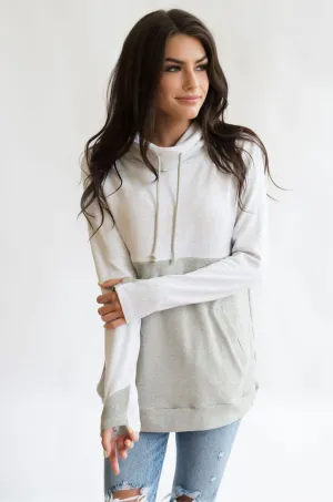 Nursing Sweatshirt Pullover - Colorblock Light Gray