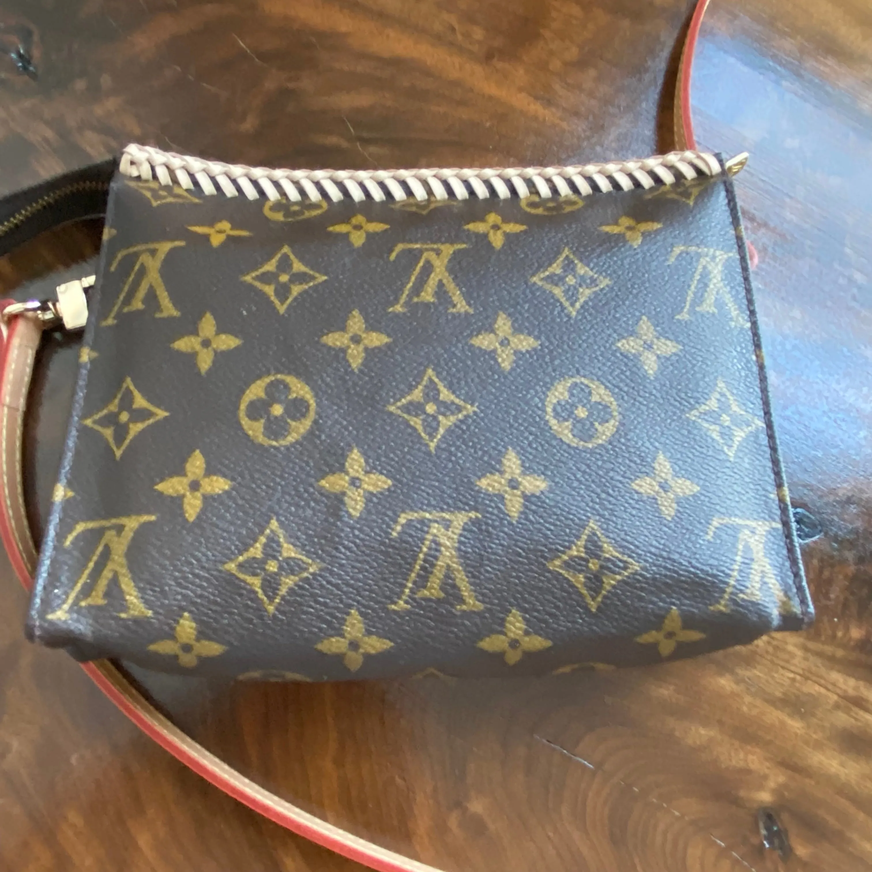 The Cygnet Crossbody - Vintage Monogram in Vachetta