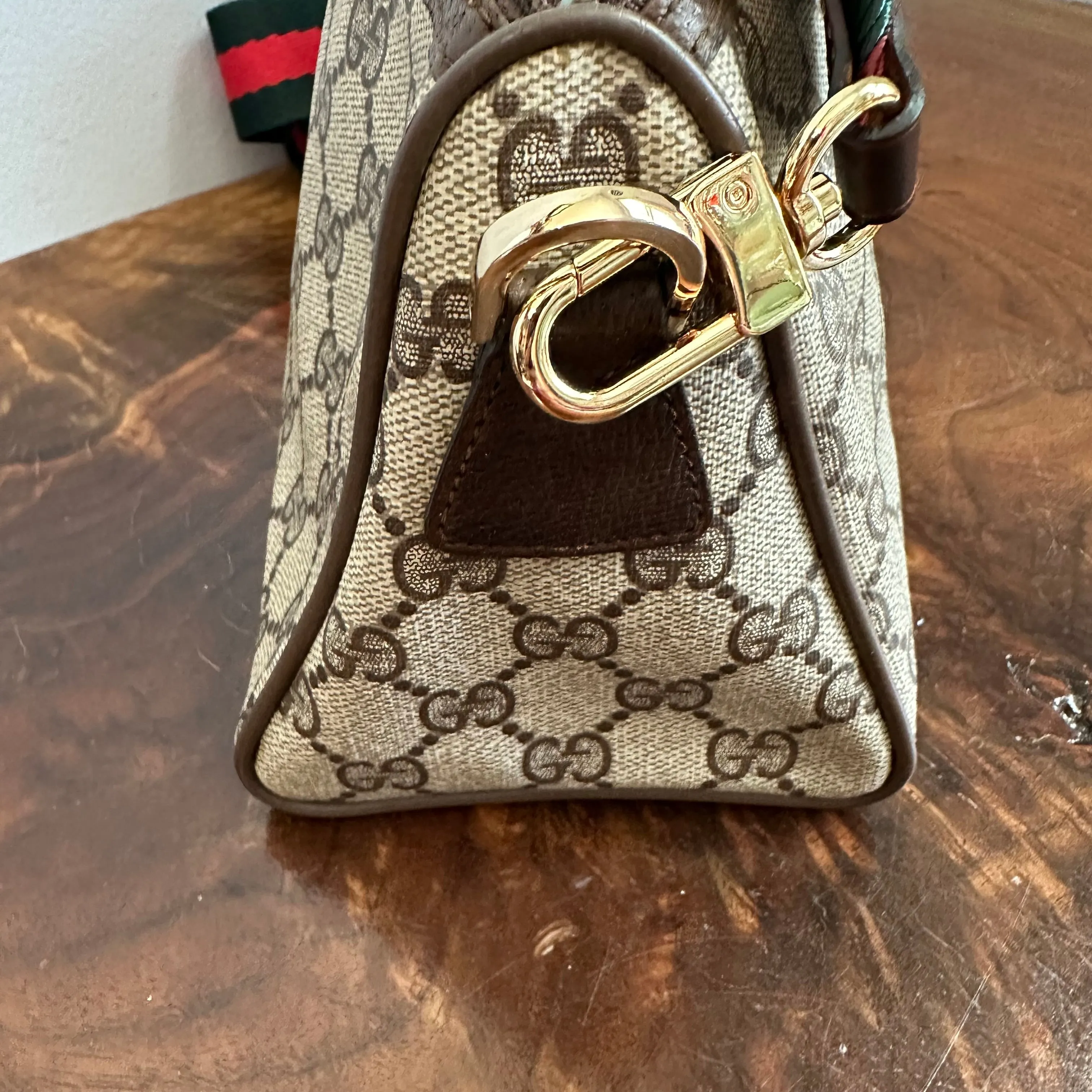 The Junco - Vintage Gucci (GG) Crossbody Bag