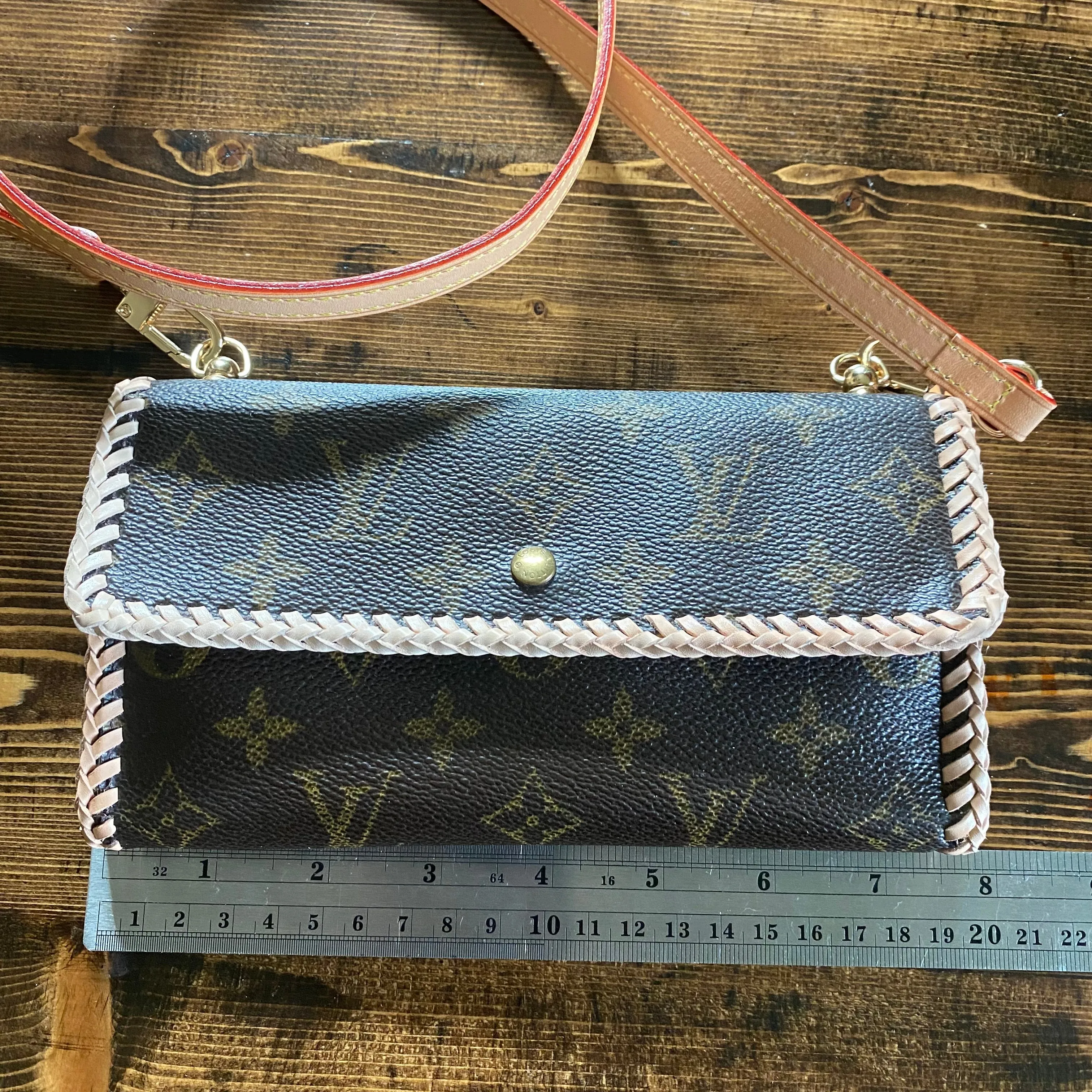 The Junco Wallet Crossbody - Vintage Monogram in Vachetta